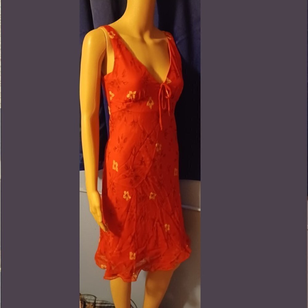 Sexy Little Red Floral Dress - Size 7 - Picture 1 of 9
